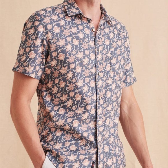 Faherty Short Sleeve Button Down - Picture 3 of 10